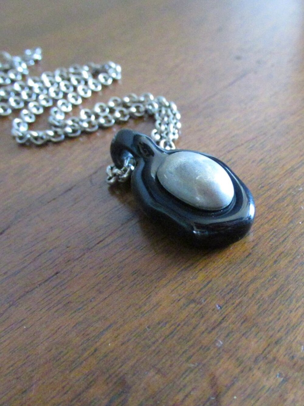 Vintage Pitaniello Boston Lucite and Pewter Pendant Necklace